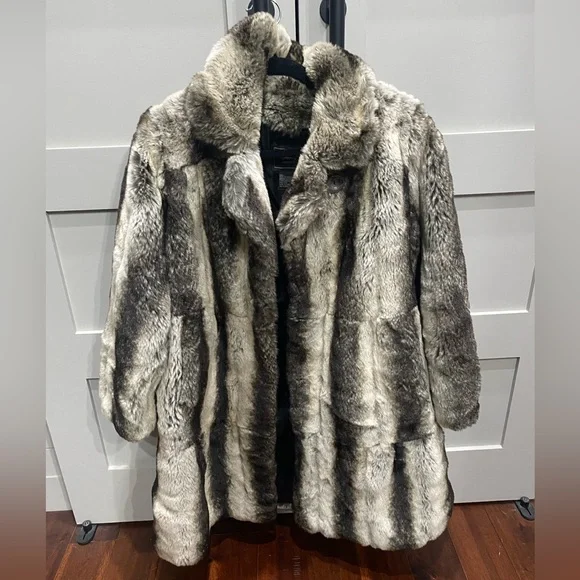 Terry Lewis Faux Furr Jacket - Picture 1 of 2